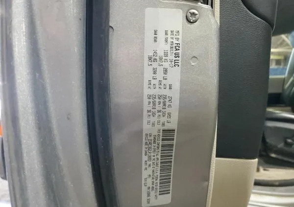 Chrysler Pacifica cena 44900 przebieg: 83407, rok produkcji 2018 z Krasnystaw małe 92